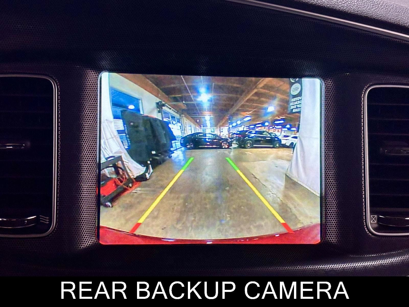 Used 2018 Dodge Charger R/T RWD image 31