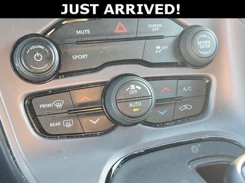 Used 2023 Dodge Challenger SXT w/ Blacktop Package image 15