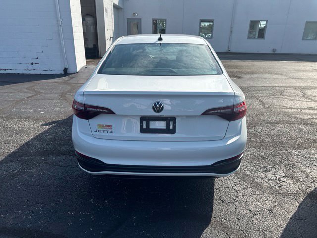 Used 2024 Volkswagen Jetta Sport FWD image 6