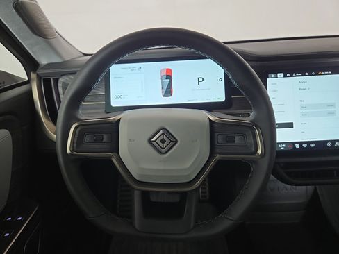 Used 2024 Rivian R1S Adventure AWD/4WD image 28