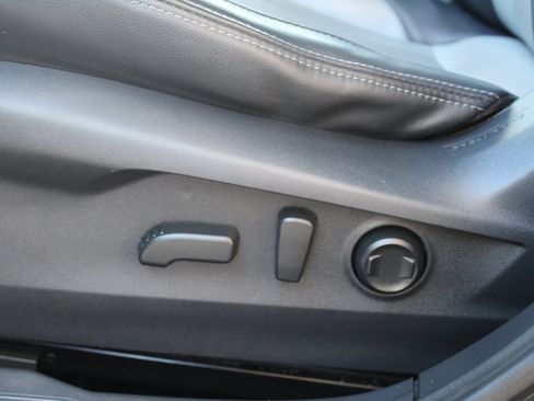 Used 2020 Subaru Outback Limited image 34