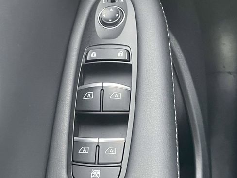 Used 2025 INFINITI QX50 Pure image 12