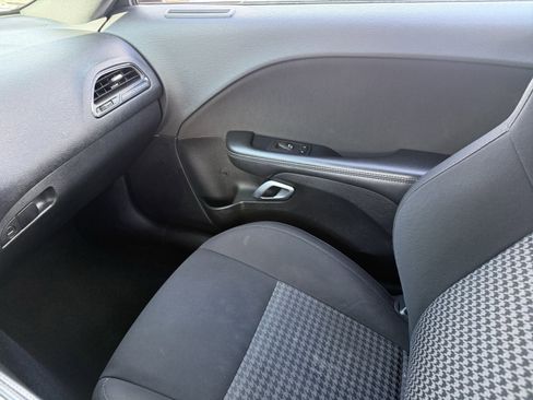 Used 2022 Dodge Challenger GT image 14