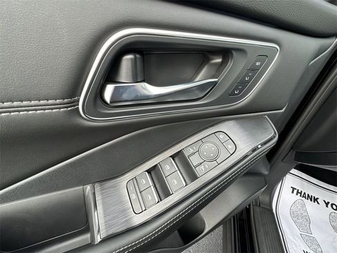 New 2026 Nissan Rogue Platinum w/ Platinum Premium Package image 13