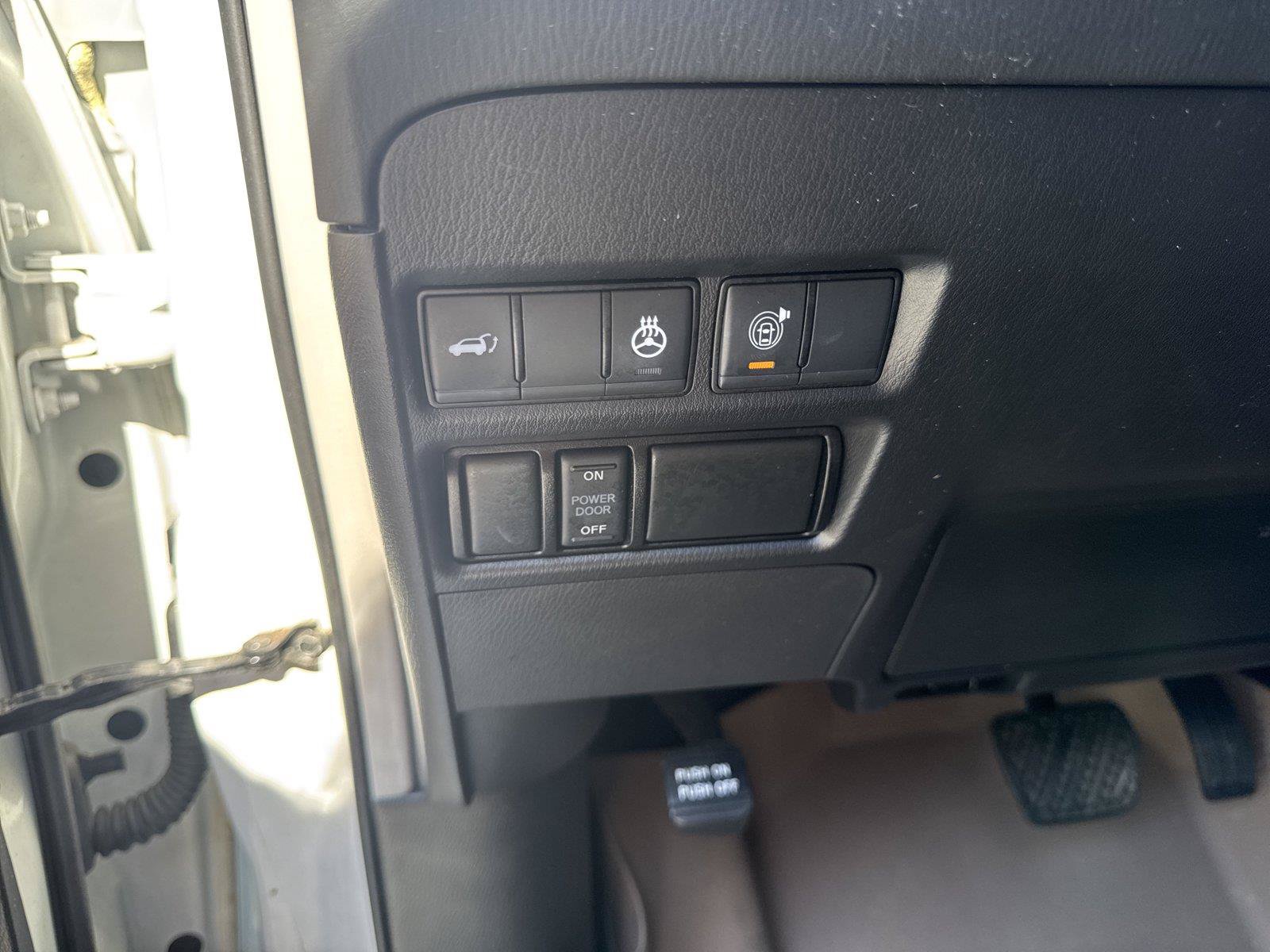 Used 2023 Nissan Armada SL w/ Captain's Chairs Package RWD image 14