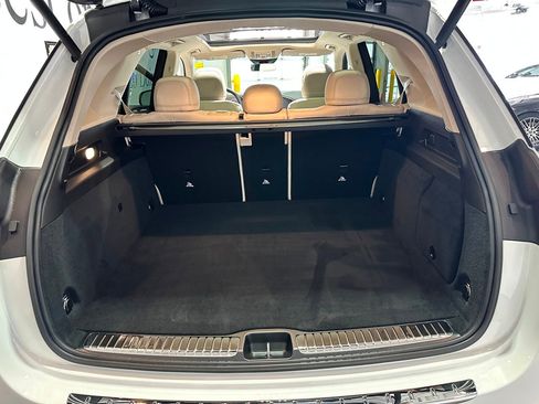 New 2026 Mercedes-Benz GLE 450e Exclusive 4MATIC AMG Line Plug image 15