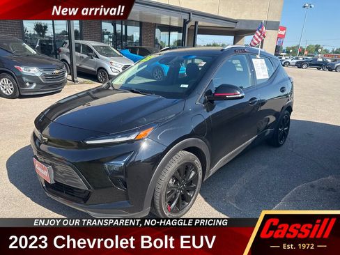 Used 2023 Chevrolet Bolt EUV LT w/ Redline Edition FWD image 1