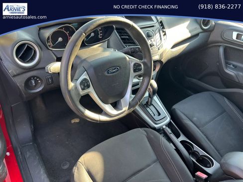 Used 2015 Ford Fiesta SE FWD image 13