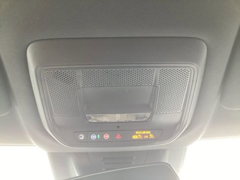 New 2026 Chevrolet Equinox EV LT image 28