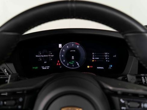 Used 2025 Porsche 911 Carrera 4 GTS image 18