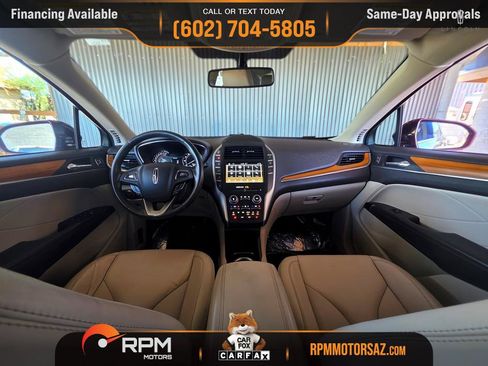 Used 2017 Lincoln MKC Select w/ Select Plus Package FWD image 8