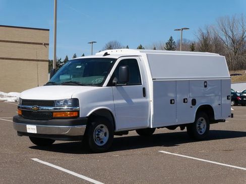 New 2026 Chevrolet Express 3500 w/ Power Convenience Package RWD image 3