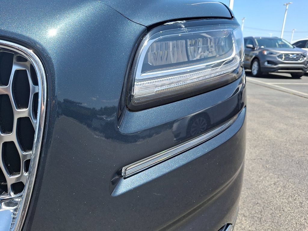 Certified 2023 Lincoln Nautilus Reserve AWD/4WD image 9