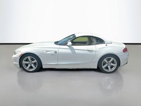 Used 2009 BMW Z4 sDrive30i RWD image 9