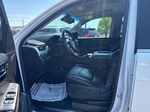 Used 2018 Chevrolet Tahoe LT AWD/4WD image 9