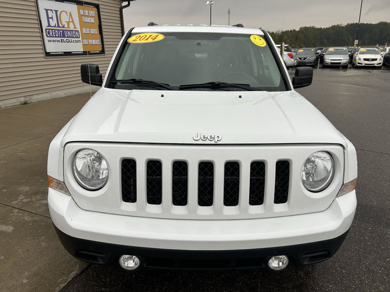 Used 2014 Jeep Patriot Latitude AWD/4WD image 2