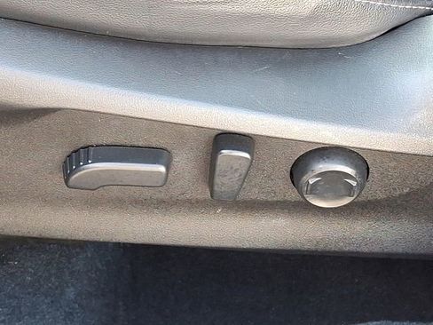 Used 2020 Subaru Forester Limited image 27