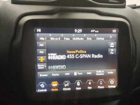 Used 2021 Jeep Renegade Latitude image 25