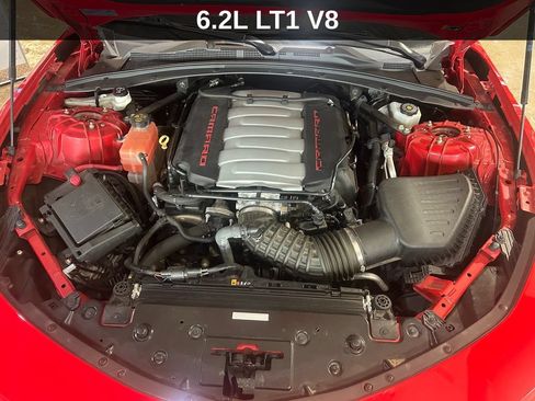 Used 2021 Chevrolet Camaro SS RWD image 11