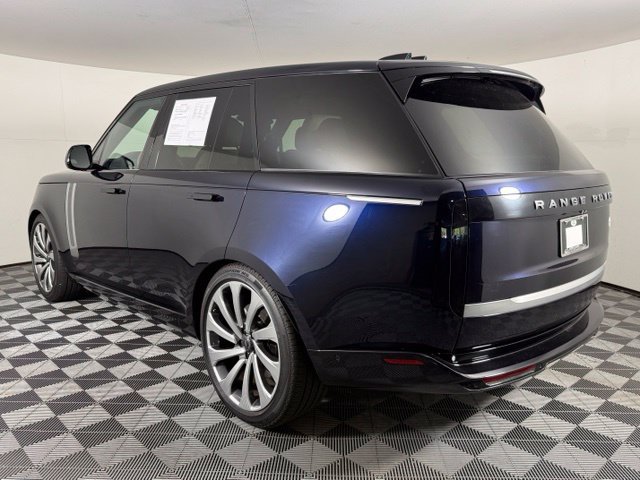 Certified 2025 Land Rover Range Rover SV AWD/4WD image 4