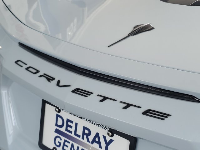 Used 2022 Chevrolet Corvette Stingray Coupe w/ Engine Appearance Package RWD image 7