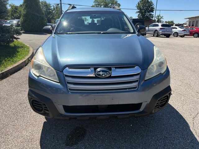 Used 2013 Subaru Outback 2.5i AWD/4WD image 2
