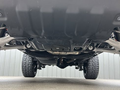 Used 2024 Ford Bronco Wildtrak image 17