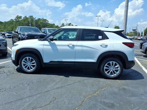 New 2026 Chevrolet TrailBlazer LS w/ LS Convenience Package FWD image 6