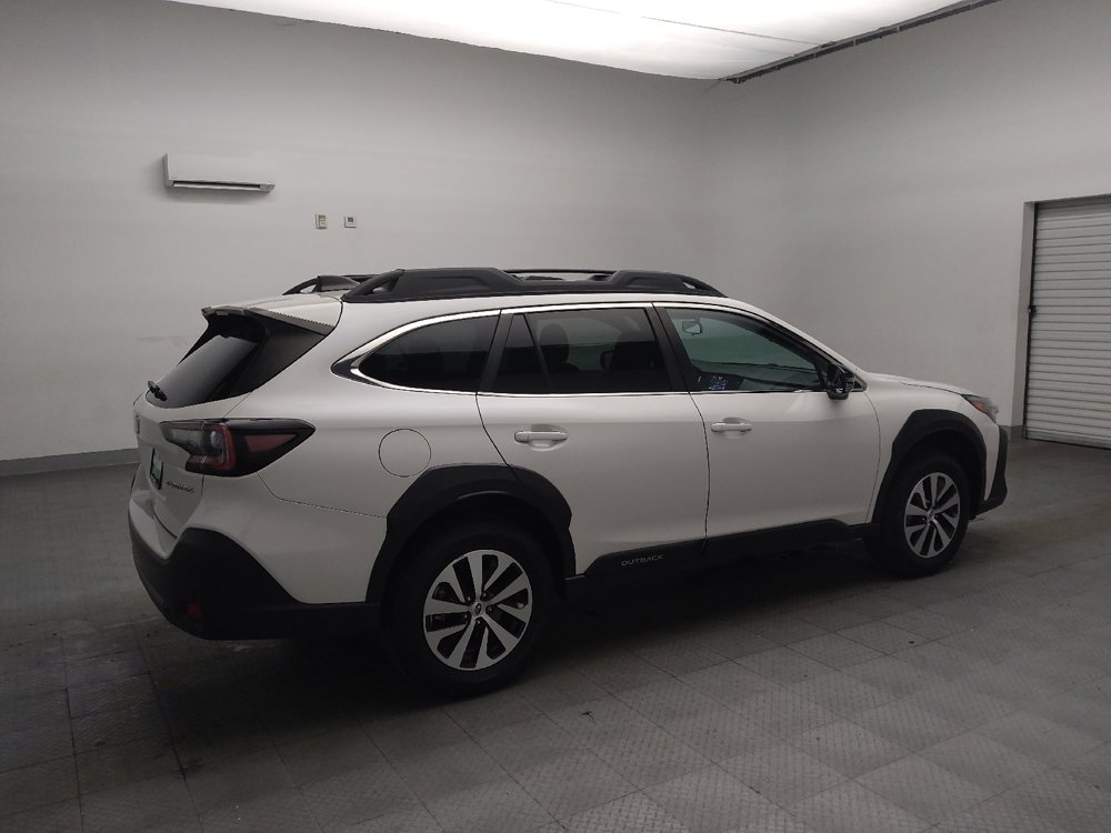 Used 2024 Subaru Outback Premium AWD/4WD image 10