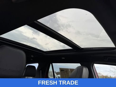 Certified 2025 Honda Pilot Black Edition image 26