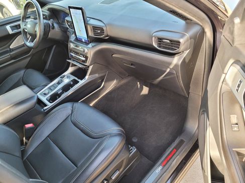 Used 2020 Ford Explorer ST w/ ST Street Pack AWD/4WD image 24
