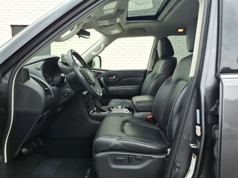 Used 2024 INFINITI QX80 Luxe RWD image 12