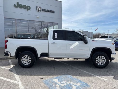 Used 2023 Chevrolet Silverado 2500 LT w/ Convenience Package image 35