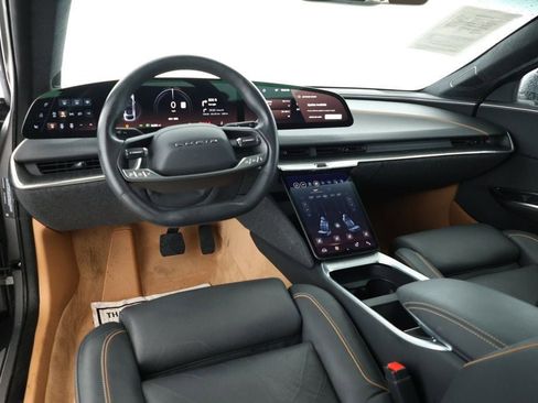 Used 2024 Lucid Air Touring image 10