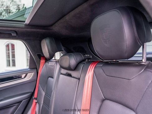 Used 2024 Porsche Cayenne S image 40