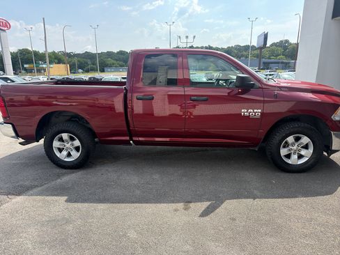 Used 2024 RAM 1500 Classic SLT AWD/4WD image 3