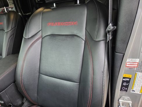 Used 2021 Jeep Gladiator Rubicon AWD/4WD image 15