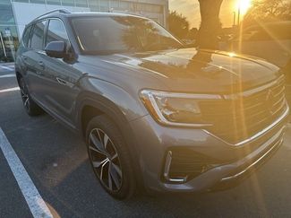 Used 2024 Volkswagen Atlas SEL Premium R-Line video 1