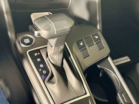 New 2026 Kia Sportage EX AWD/4WD image 17