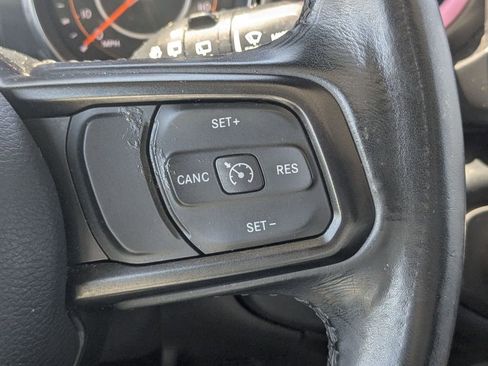 Used 2019 Jeep Wrangler Unlimited Sport S AWD/4WD image 16