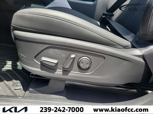 New 2026 Kia Sorento S w/ S Panoramic Sunroof Package AWD/4WD image 25