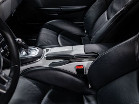 Used 2012 Porsche Cayman R image 12