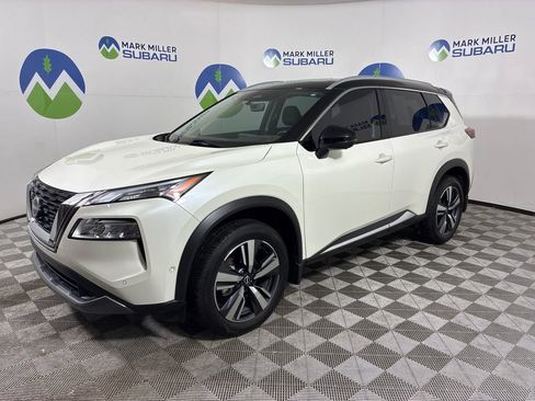 Used 2023 Nissan Rogue SL w/ SL Premium Package image 3