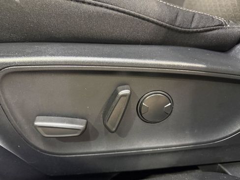 Used 2024 Ford Escape Active image 22