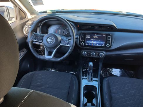 Used 2024 Nissan Kicks SV image 14