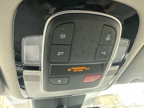 Used 2023 Hyundai Santa Fe SEL image 28