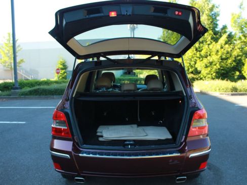 Used 2011 Mercedes-Benz GLK 350 4MATIC image 22