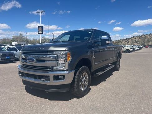 Used 2017 Ford F250 Lariat w/ Lariat Ultimate Package AWD/4WD image 22