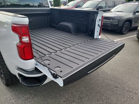 Used 2026 Chevrolet Silverado 1500 RST w/ RST Select Package RWD image 9