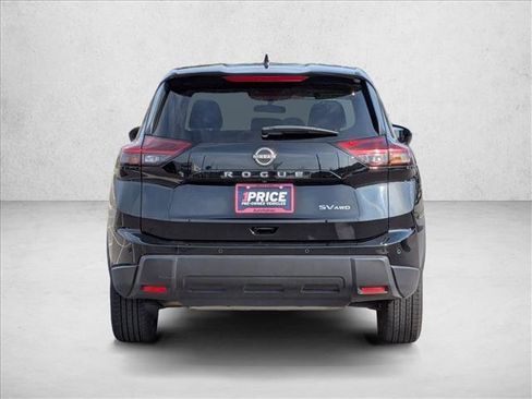 Used 2024 Nissan Rogue SV image 7